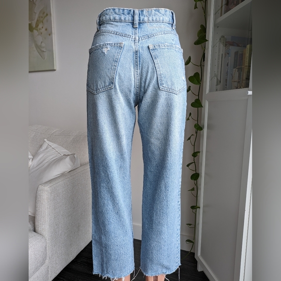 Zara High-Waist Cutoff Jeans -2 - Picture 2 of 7